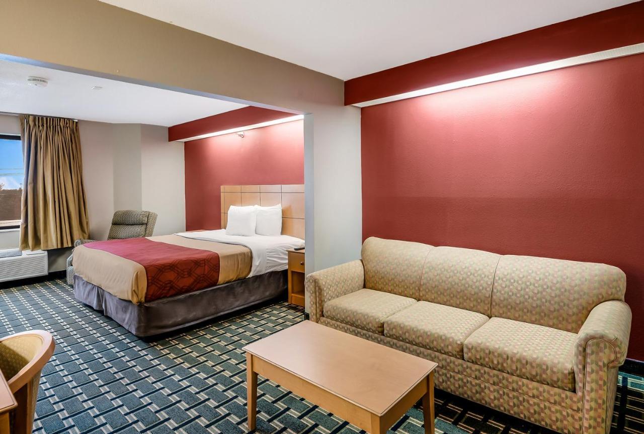 Econo Lodge Inn & Suites Peoria Illinois Eksteriør billede