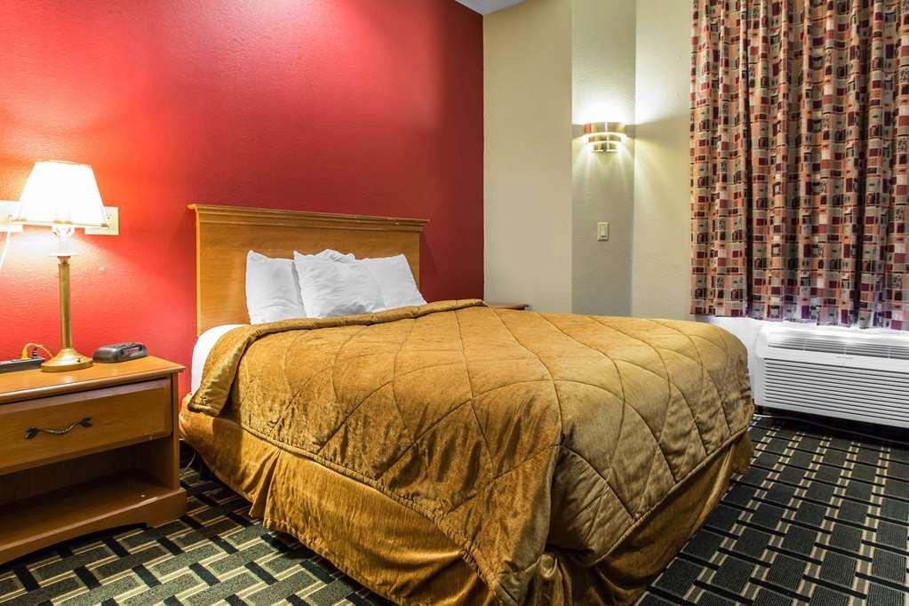 Econo Lodge Inn & Suites Peoria Illinois Værelse billede