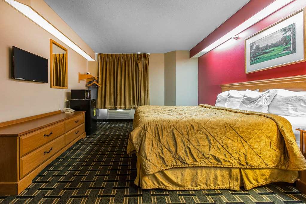 Econo Lodge Inn & Suites Peoria Illinois Værelse billede